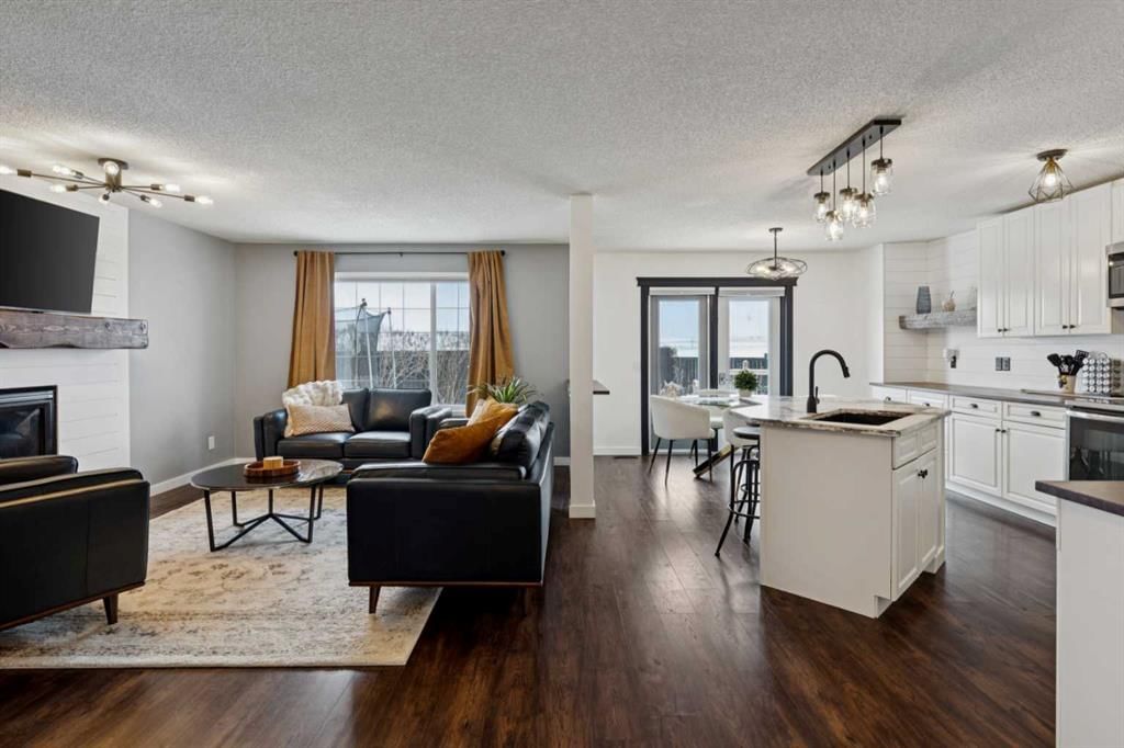 250 Chapalina Place SE, Calgary — photo 4 of 48
