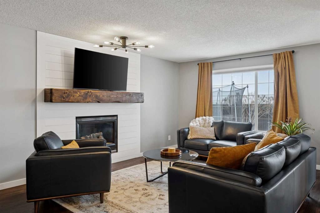 250 Chapalina Place SE, Calgary — photo 5 of 48