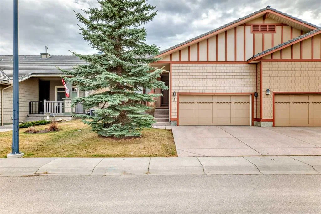5 Bridle Estates Road SW, Calgary — photo 2 of 50