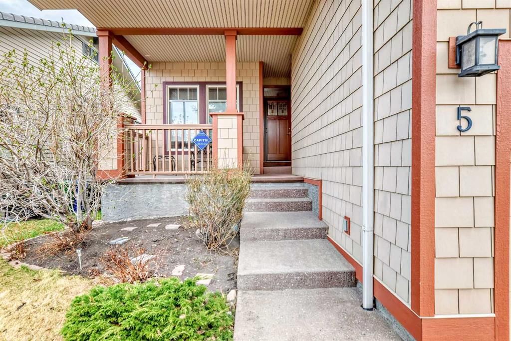 5 Bridle Estates Road SW, Calgary — photo 3 of 50