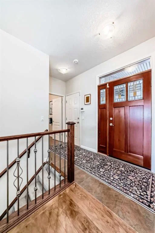 5 Bridle Estates Road SW, Calgary — photo 4 of 50