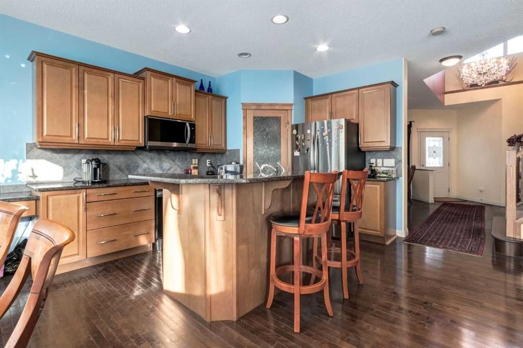 259 Royal Oak Circle NW, Calgary — photo 5 of 50