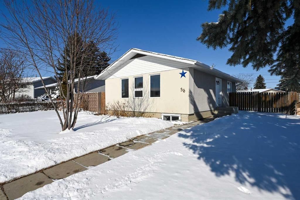 36 Pennsburg Place SE, Calgary — photo 2 of 44
