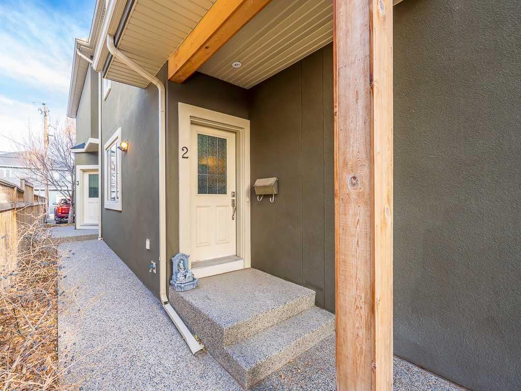2, 126 27 Avenue NW, Calgary — photo 2 of 27