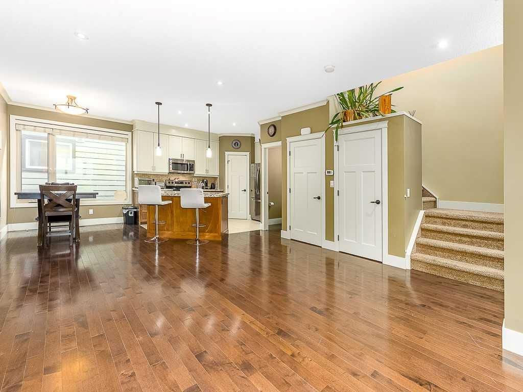 2, 126 27 Avenue NW, Calgary — photo 4 of 27