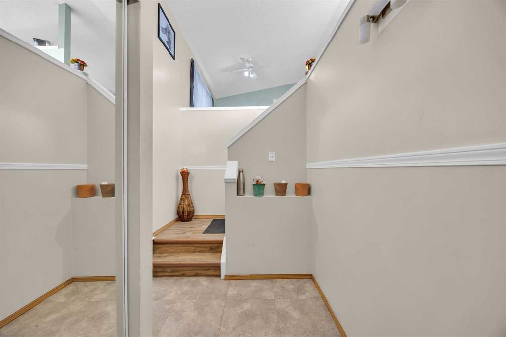 191 Applebrook Circle SE, Calgary — photo 3 of 31