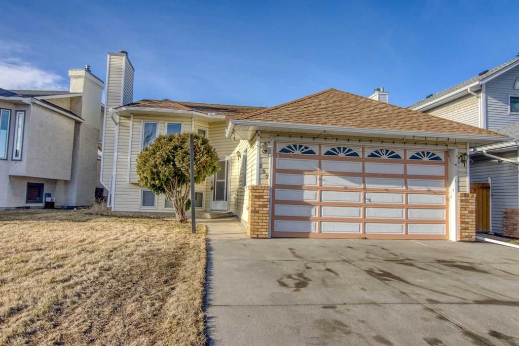 237 Sandarac Drive NW, Calgary — photo 2 of 38