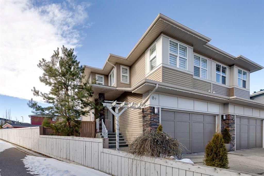 87 Evanswood Circle NW, Calgary — photo 2 of 46