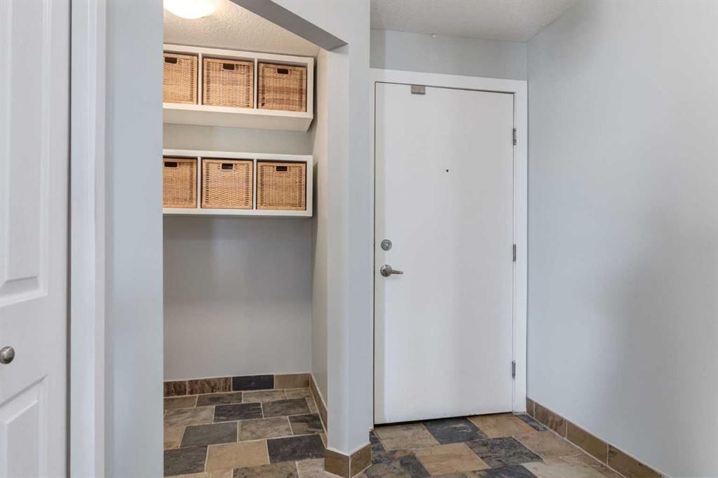 2301, 2518 Fish Creek Boulevard SW, Calgary — photo 4 of 43