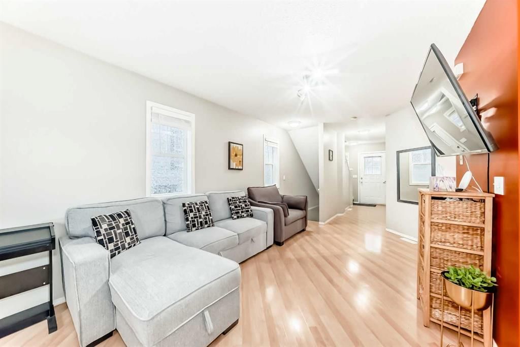 82 Citadel Point NW, Calgary — photo 3 of 29