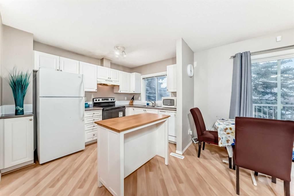 82 Citadel Point NW, Calgary — photo 4 of 29