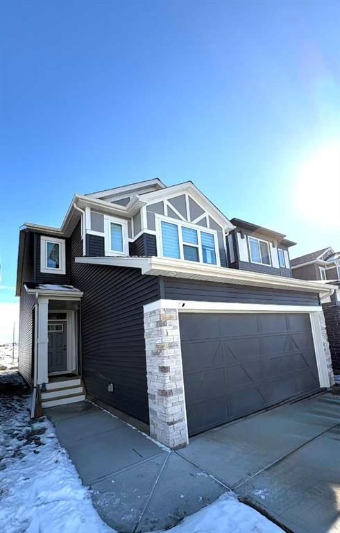 15 Legacy Glen Heights SE, Calgary — main listing photo