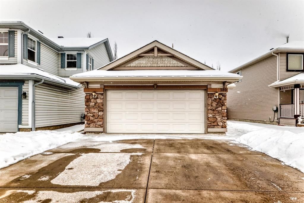 180 Coventry Hills Drive NE, Calgary — photo 2 of 45