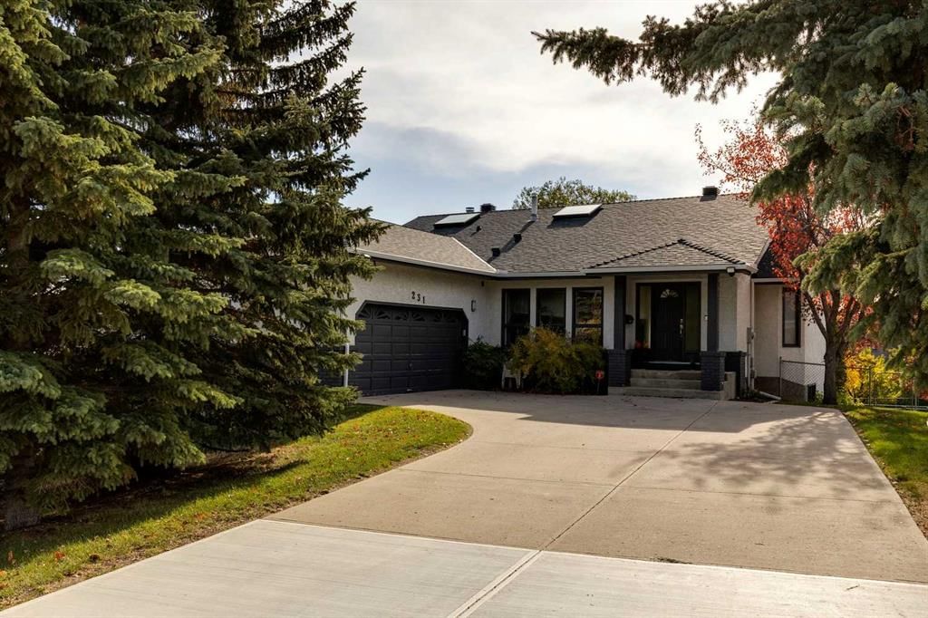 231 Scimitar Bay NW, Calgary — main listing photo
