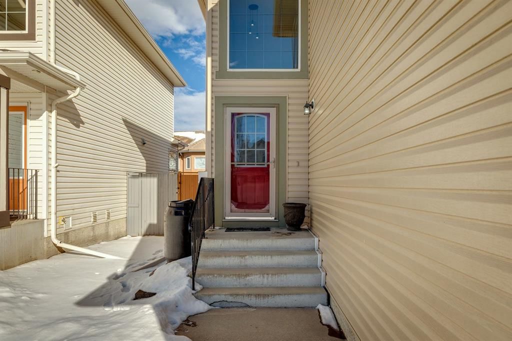 40 Shannon Gardens SW, Calgary — photo 4 of 46