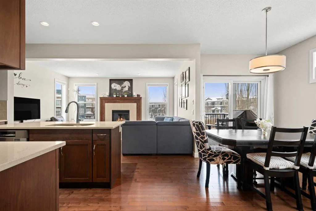 49 Evansview Manor NW, Calgary — main listing photo
