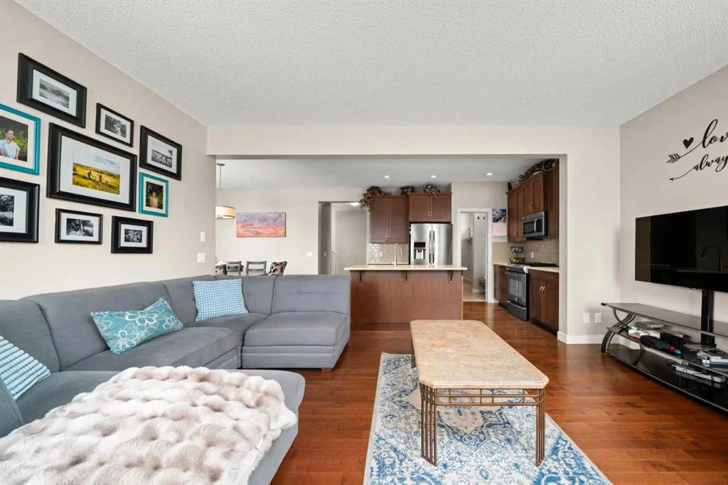49 Evansview Manor NW, Calgary — photo 5 of 40