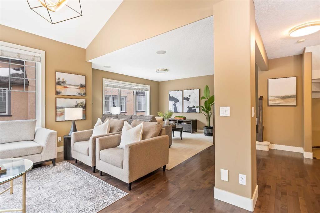 402, 10 Discovery Ridge Hill SW, Calgary — photo 3 of 32