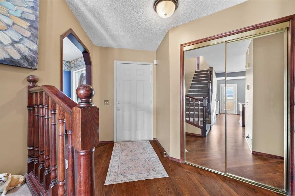 52 Riverwood Circle SE, Calgary — photo 3 of 46