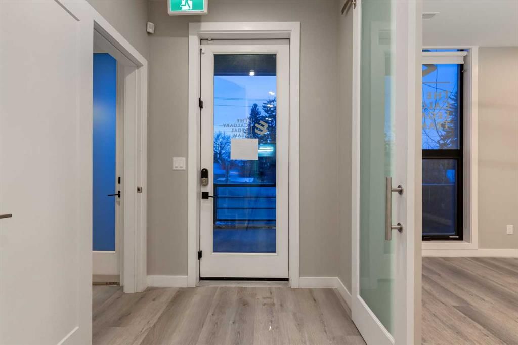 1859 17 Avenue SW, Calgary — photo 4 of 50