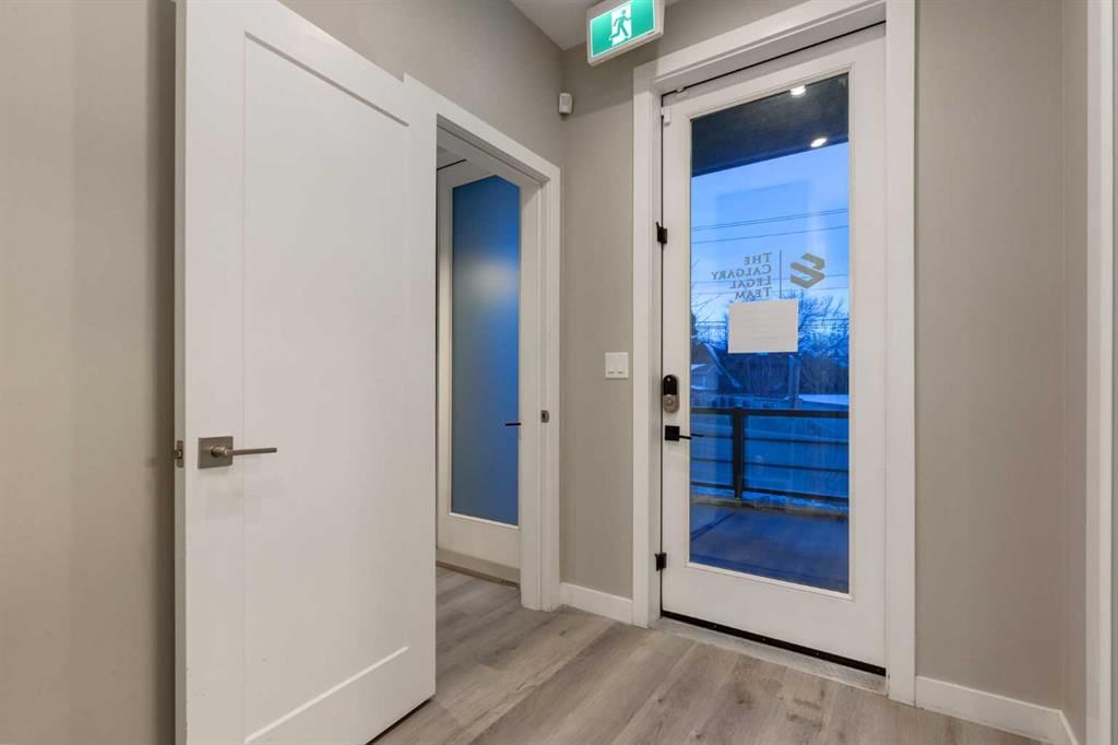1859 17 Avenue SW, Calgary — photo 5 of 50