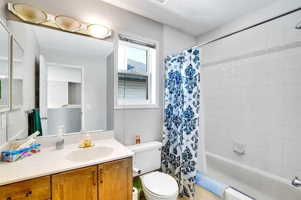 69 Coral Springs Park NE, Calgary — photo 2 of 50