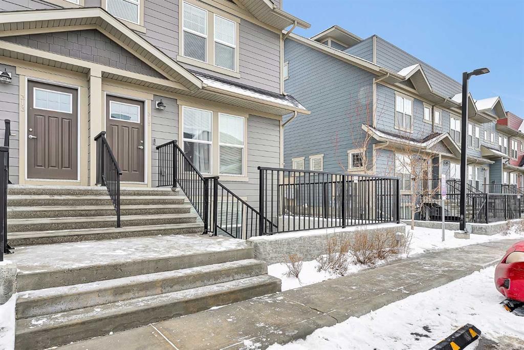 317 Cranbrook Square SE, Calgary — main listing photo