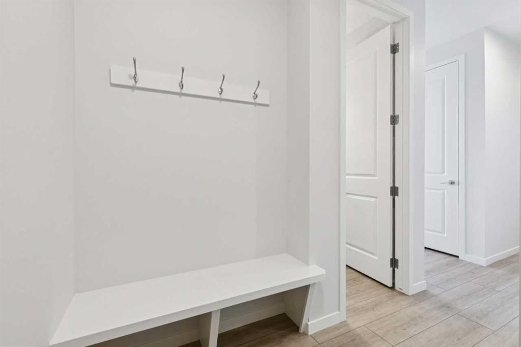 92 Belmont Place SW, Calgary — photo 5 of 27
