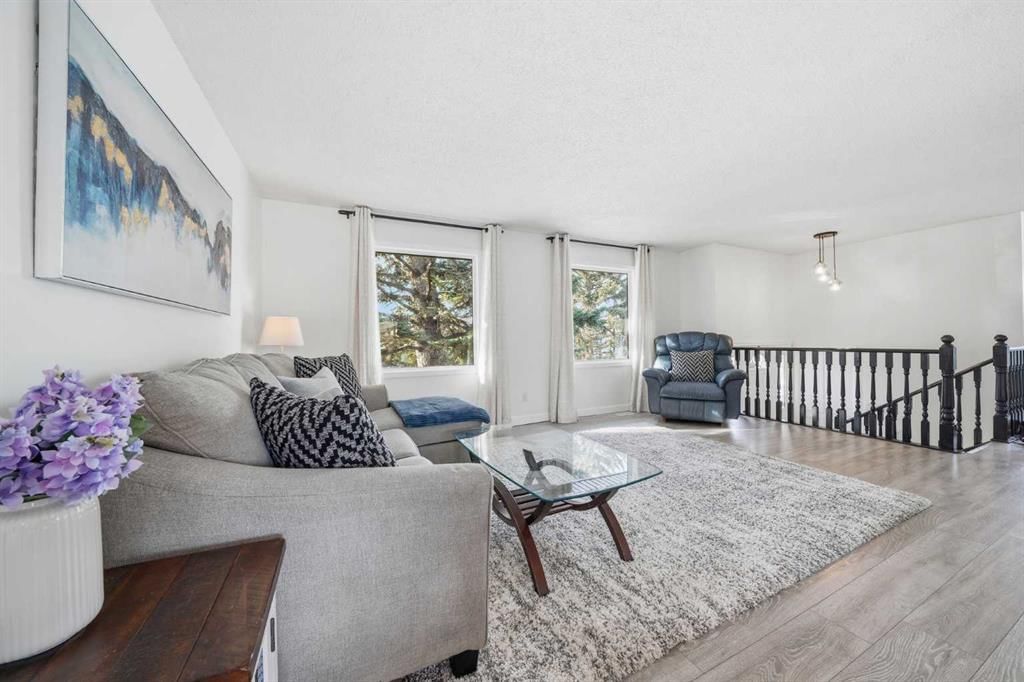 67 Lake Sylvan Close SE, Calgary — photo 3 of 29