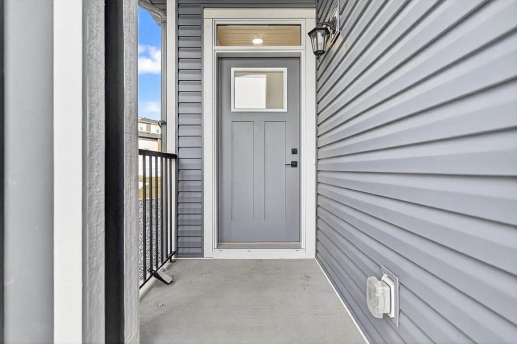 392 Carringvue Place NW, Calgary — photo 3 of 50