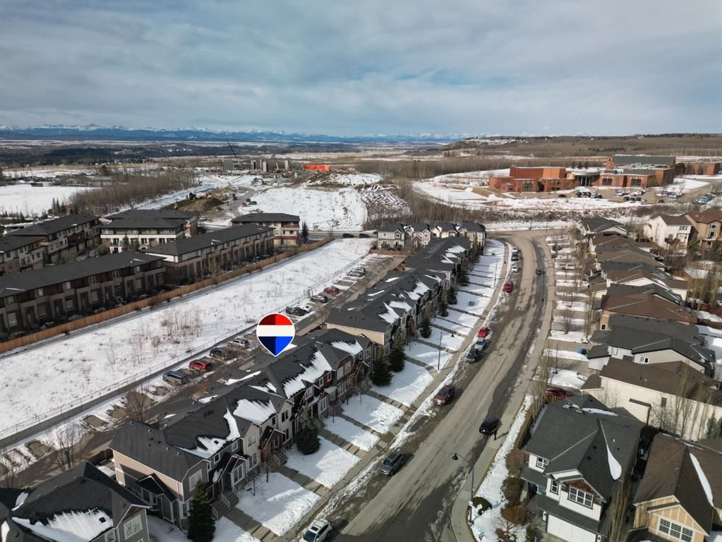93 Aspen Hills Drive SW, Calgary — main listing photo