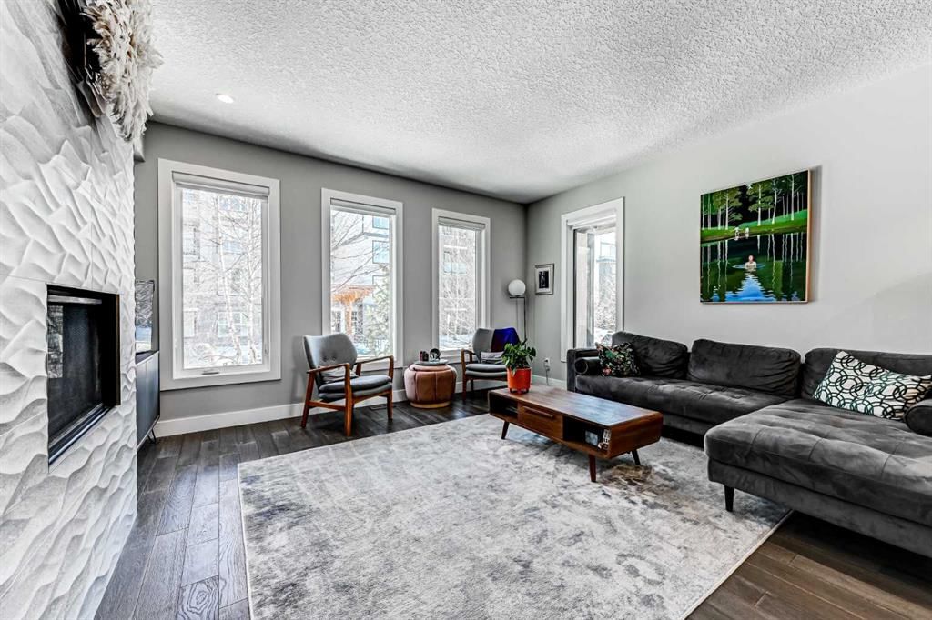 100 Burma Star Road SW, Calgary — photo 4 of 50