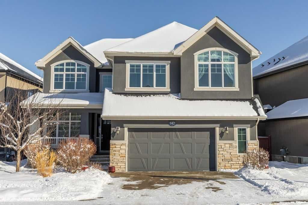 142 Aspen Summit Drive SW, Calgary — main listing photo