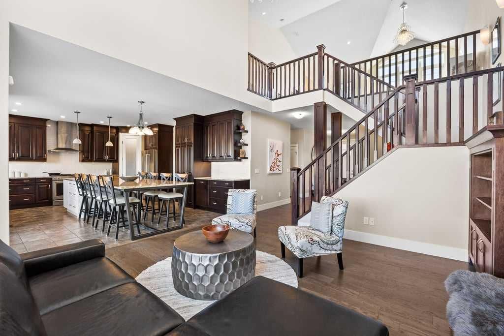142 Aspen Summit Drive SW, Calgary — photo 4 of 45