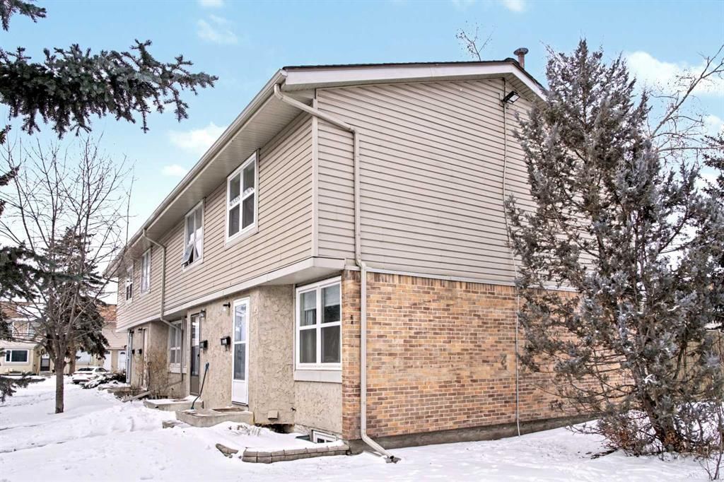 180, 123 Queensland Drive SE, Calgary — photo 3 of 36