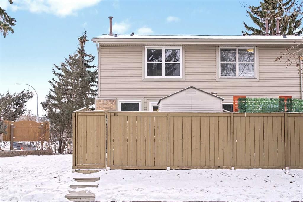 180, 123 Queensland Drive SE, Calgary — photo 5 of 36