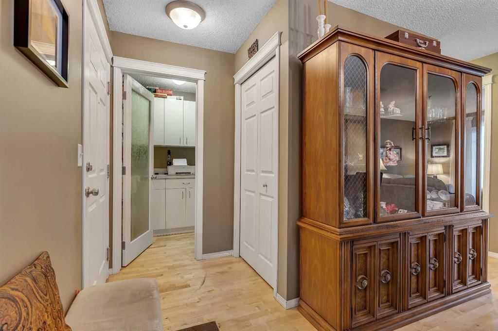 6113, 70 Panamount Drive NW, Calgary — photo 3 of 42