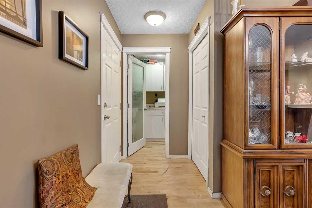 6113, 70 Panamount Drive NW, Calgary — photo 4 of 42