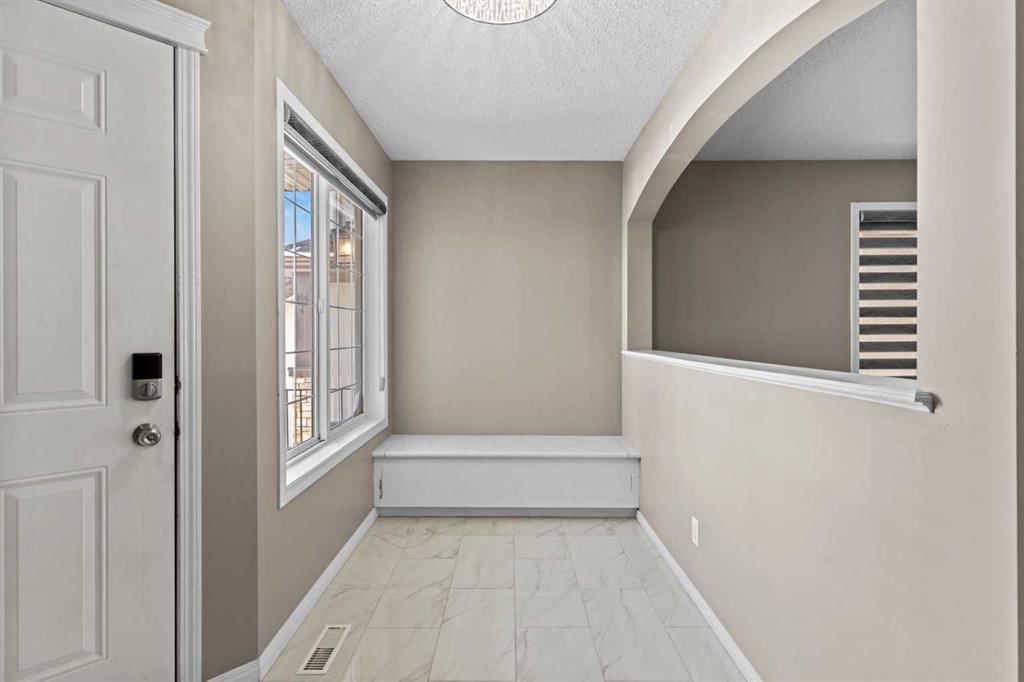 138 Saddlecrest Park NE, Calgary — photo 3 of 49