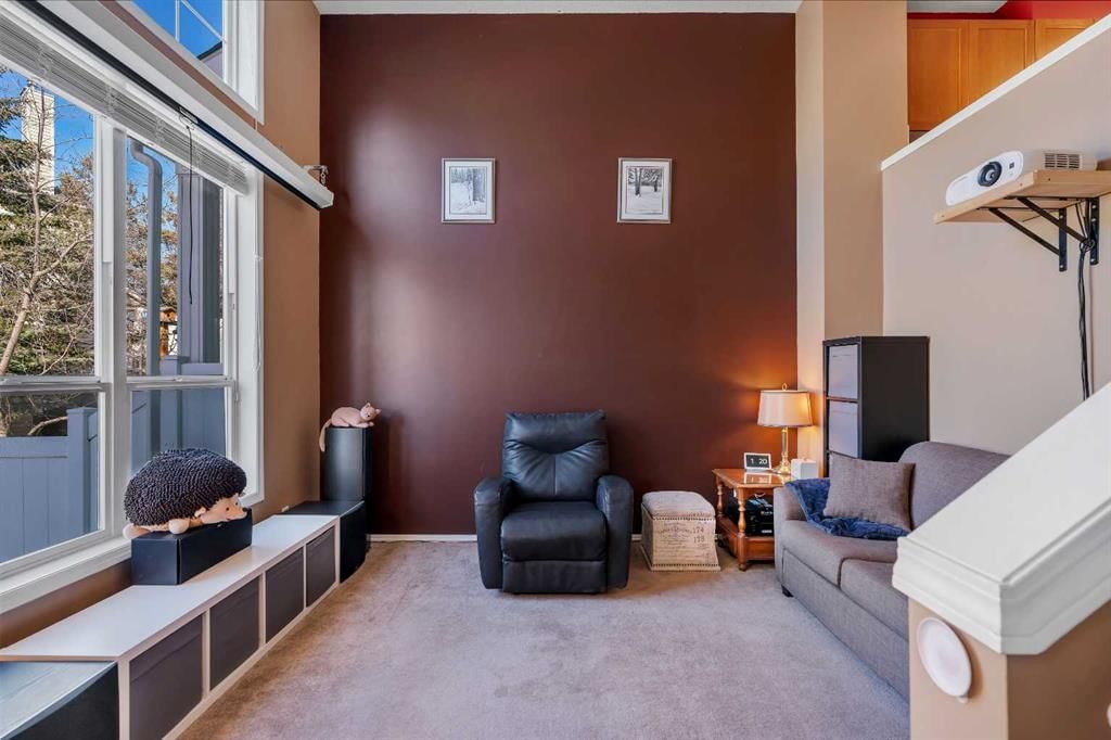 320 Elgin Gardens SE, Calgary — photo 5 of 27