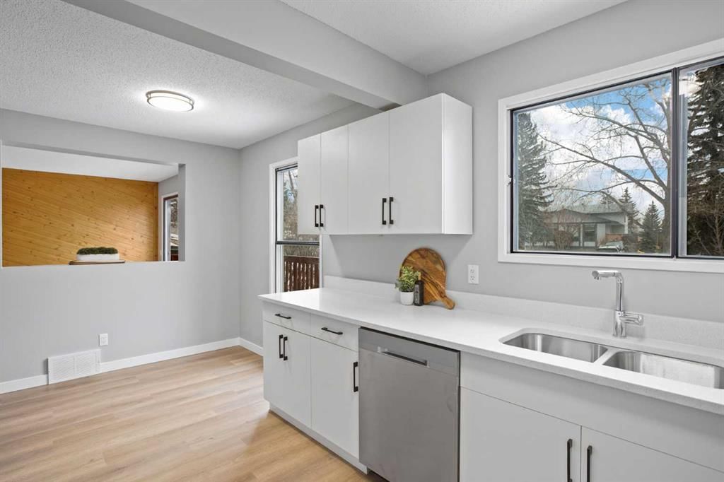 8, 6915 Ranchview Drive NW, Calgary — photo 5 of 27