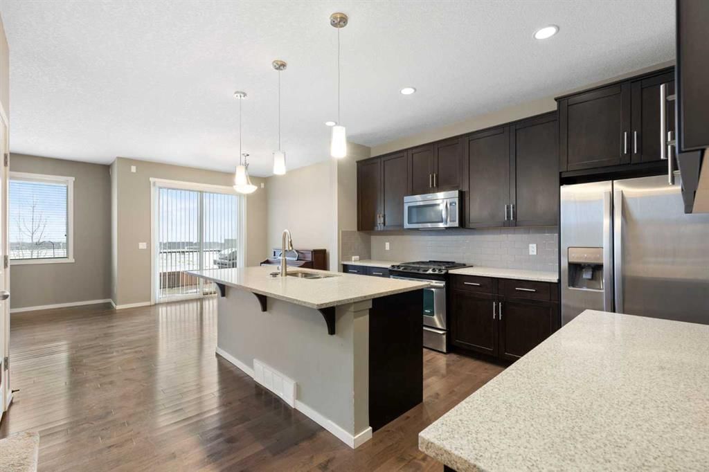 98 Nolanfield Road NW, Calgary — photo 4 of 40