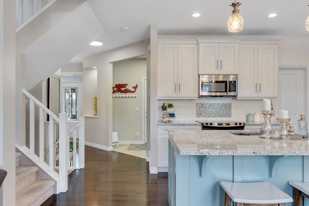 24 Marquis Grove SE, Calgary — photo 4 of 50