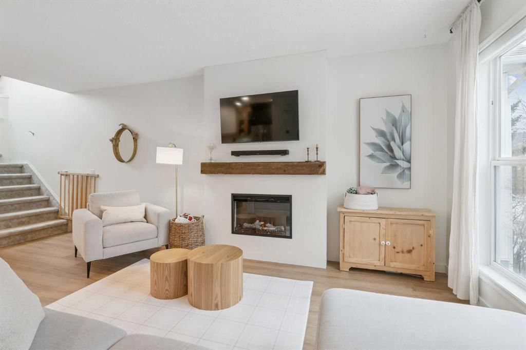 46 Prestwick Rise SE, Calgary — photo 5 of 37