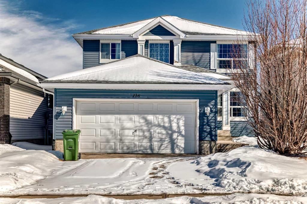 136 Citadel Crest Circle NW, Calgary — main listing photo