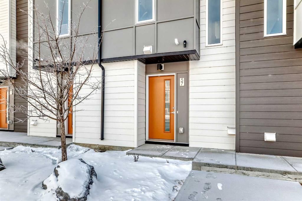 57 Skyview Ranch Avenue NE, Calgary — photo 2 of 41