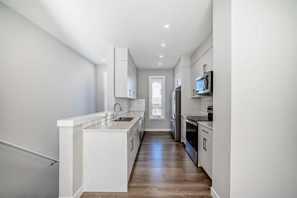 57 Skyview Ranch Avenue NE, Calgary — photo 5 of 41