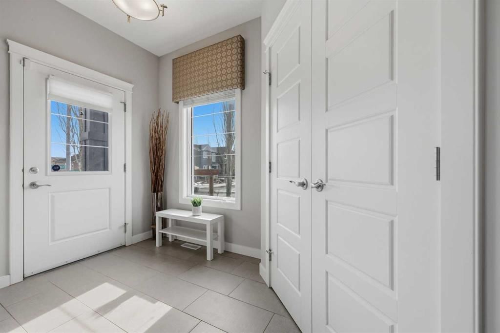 8 Evanscrest Way NW, Calgary — photo 2 of 33