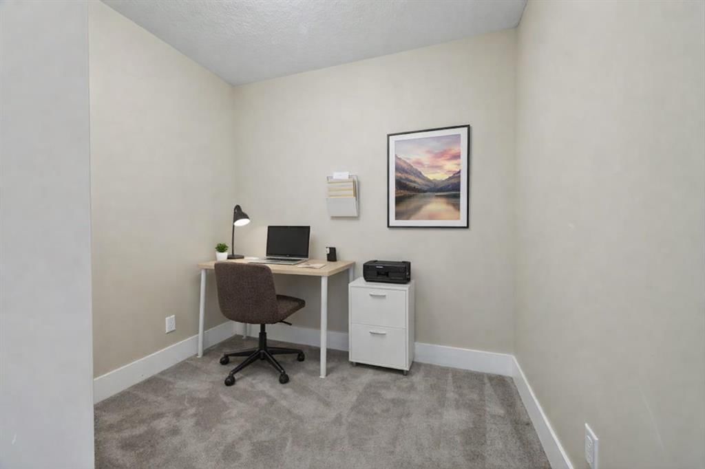 403, 500 Rocky Vista Gardens NW, Calgary — photo 4 of 28