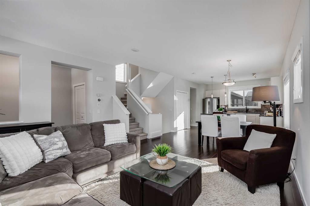 114 Skyview Springs Rise NE, Calgary — photo 4 of 38